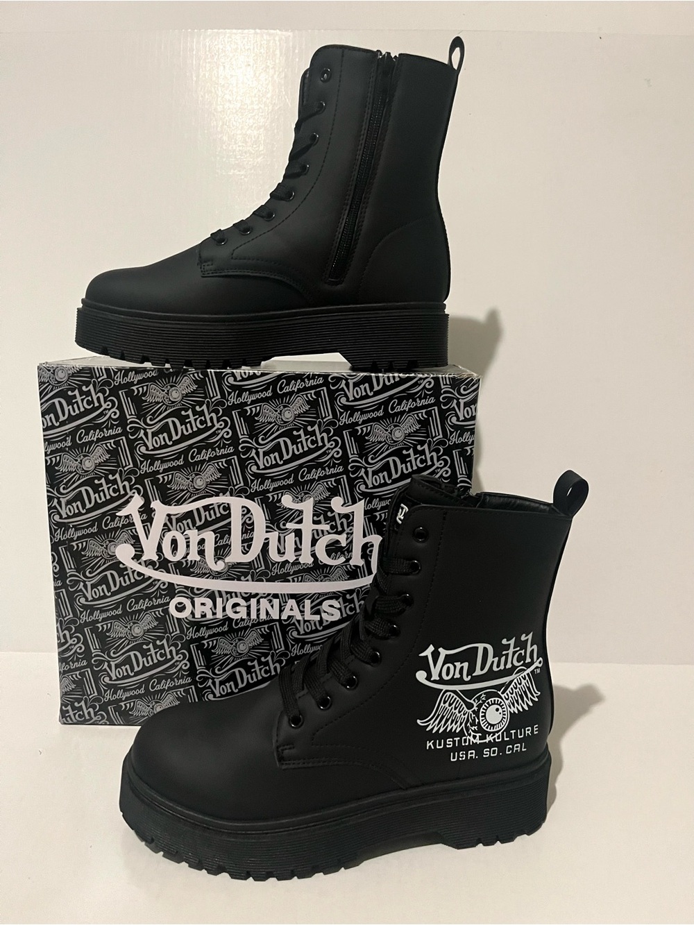 Von Dutch Women's Black Platform Lace-Up Boots